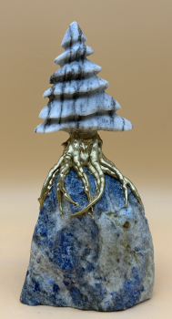 Kleiner Binntree auf Lapis